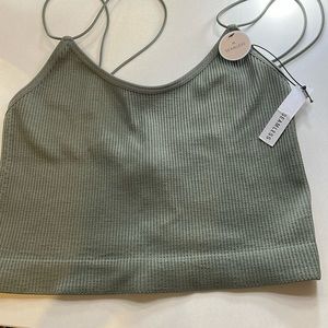 gorgeous army green seamless forever 21 tank top.
